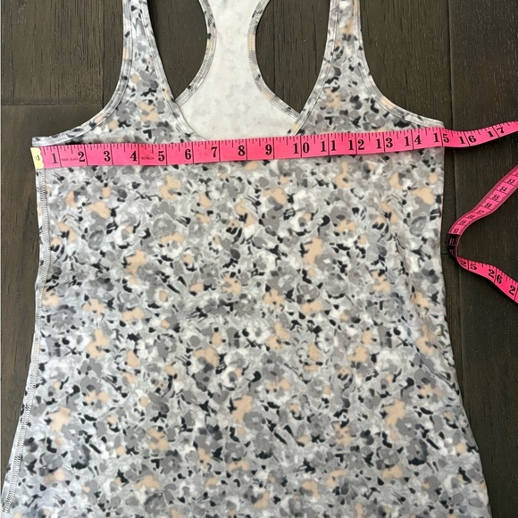 Lululemon cool racerback - Picture 2 of 3